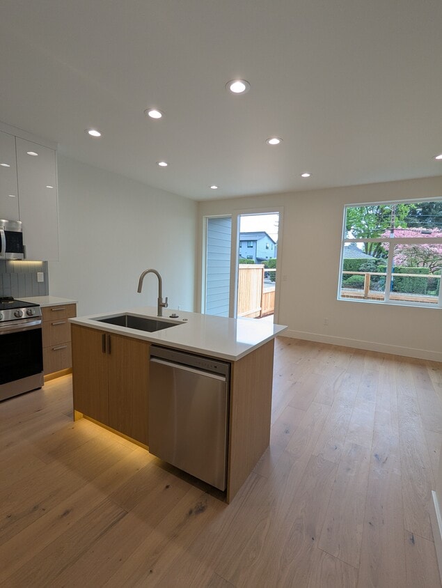 Photo - 5041 SE King Rd (Milwaukie, OR)