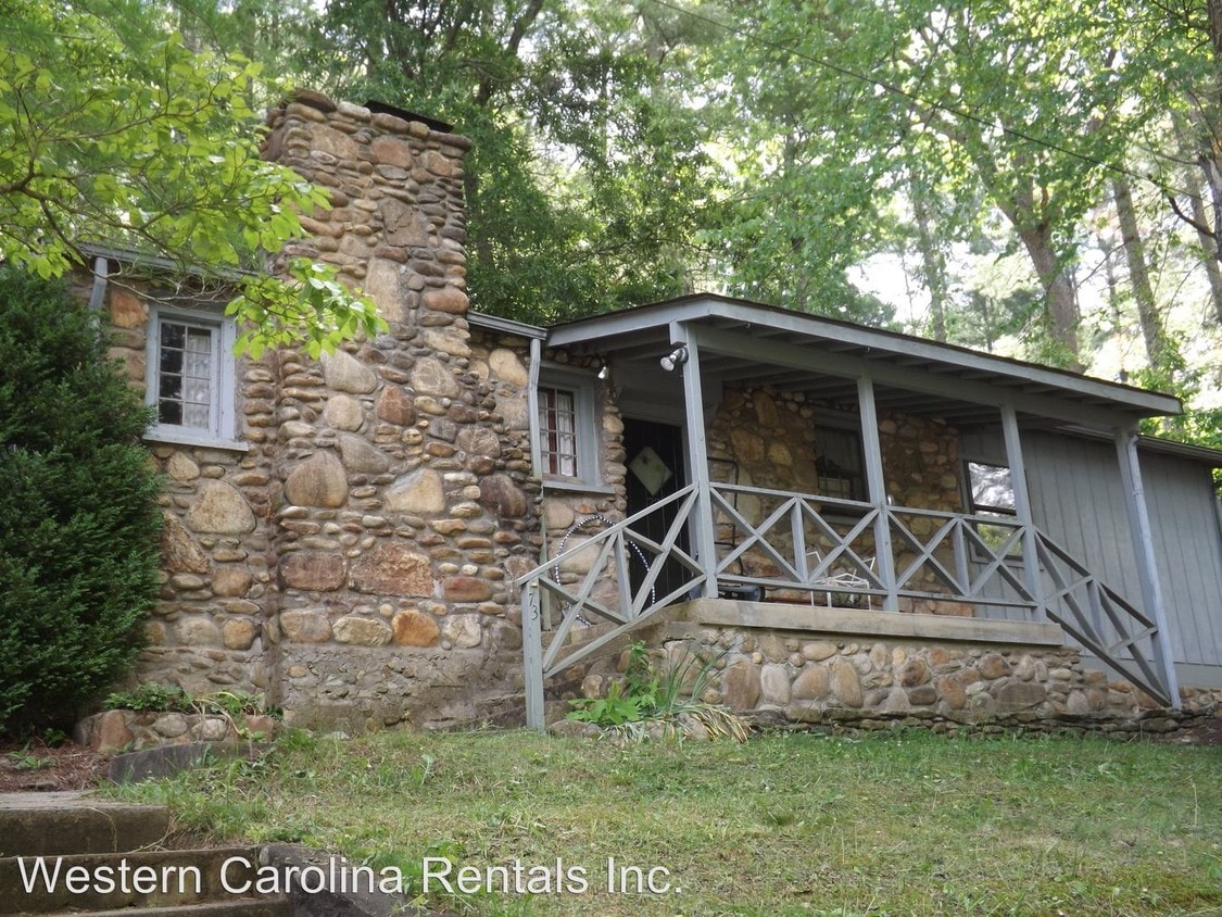 73 Dix Gap Cir, Cullowhee, NC 28723 Apartment for Rent in Cullowhee