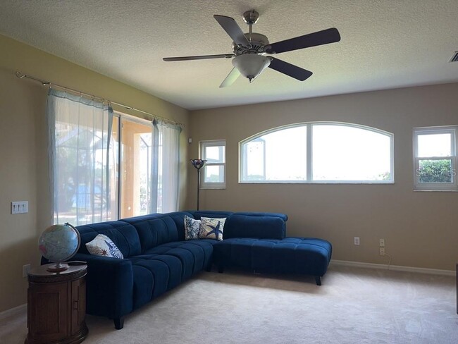 Building Photo - 16901 Ivy Lake Dr