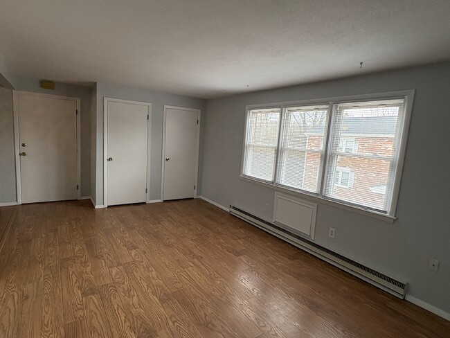 Building Photo - 53 Hiltbrand Rd