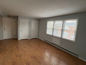 Building Photo - 53 Hiltbrand Rd