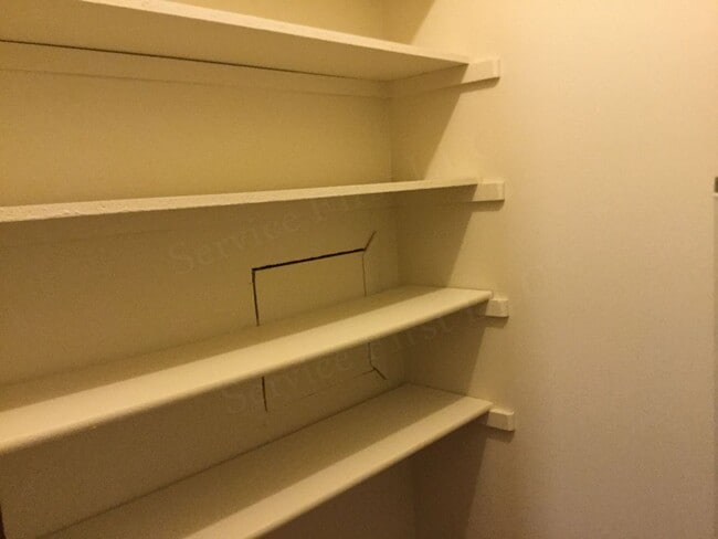 Building Photo - Sommerfield Apartments