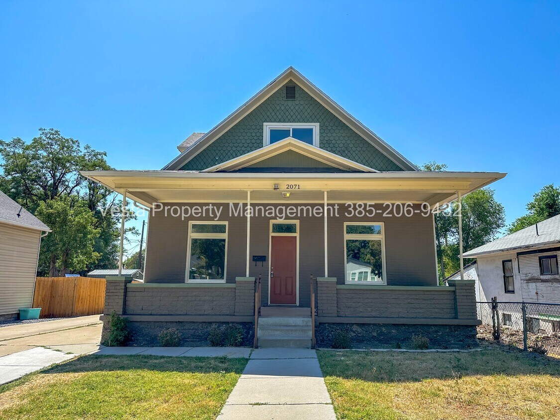 Foto principal - 2071 Jefferson Ave