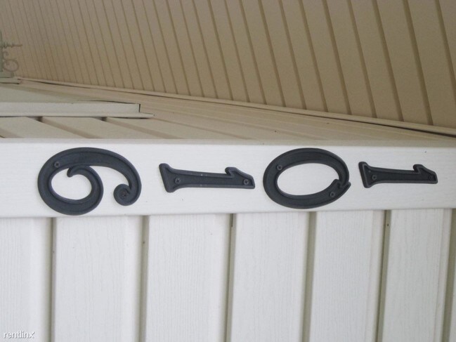 Foto del edificio - 1016 Timber Ln