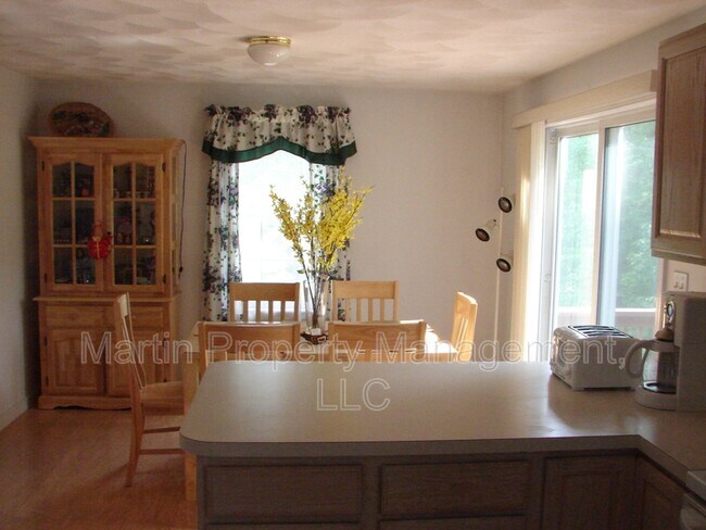 Foto del edificio - 43 Juniper St