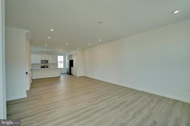 Building Photo - 503 Rosemary Circle