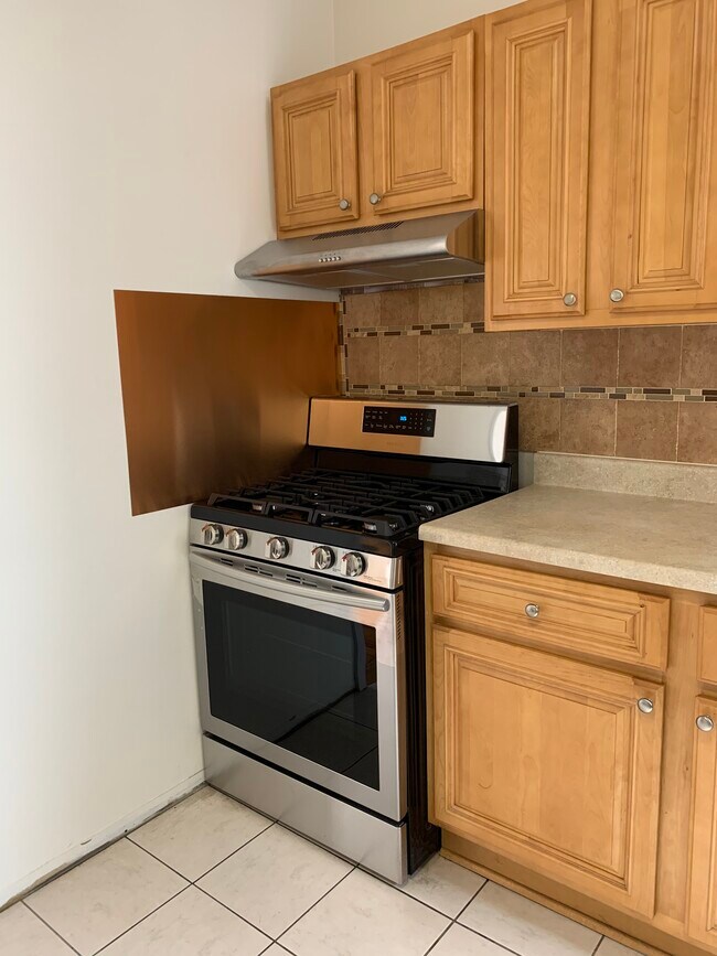 Kitchen - 1453 48TH St