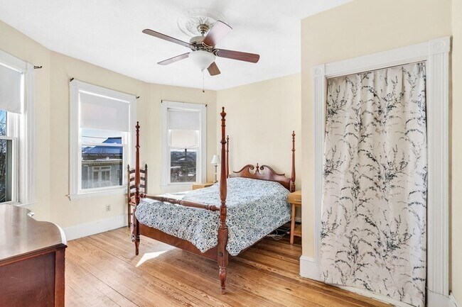 Foto del edificio - 10 Bucknam St