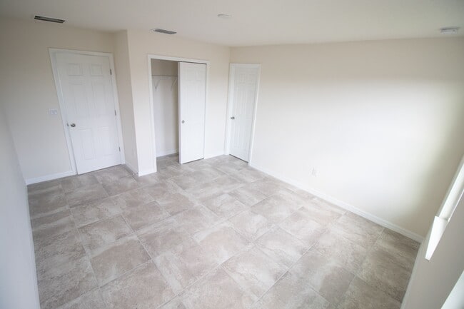 Building Photo - 2470 Avian Loop