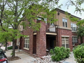Building Photo - 8963 E Nichols Pl