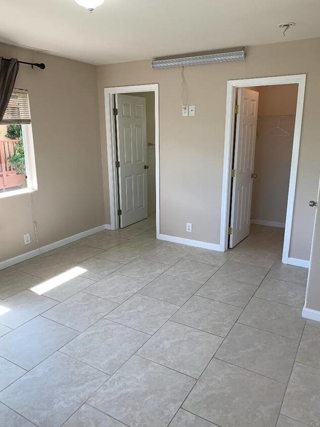 Foto principal - 3 bedroom, 2 bathroom, 1 parking in Salt L...