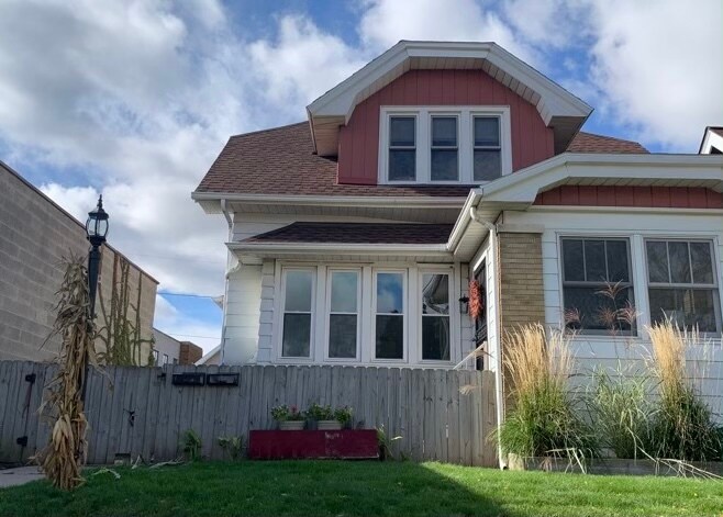 Foto principal - 1615 S 74th St