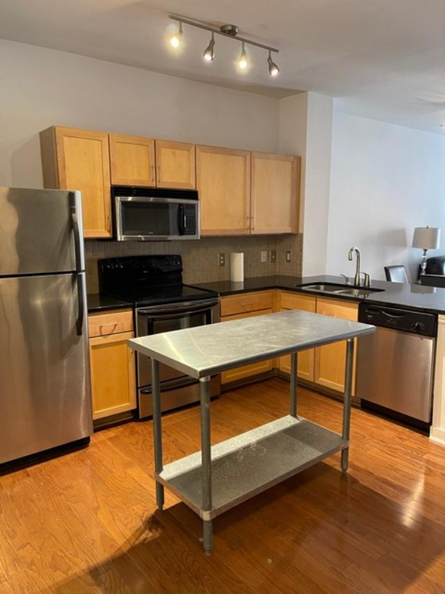 Kitchen - 401 20th St S
