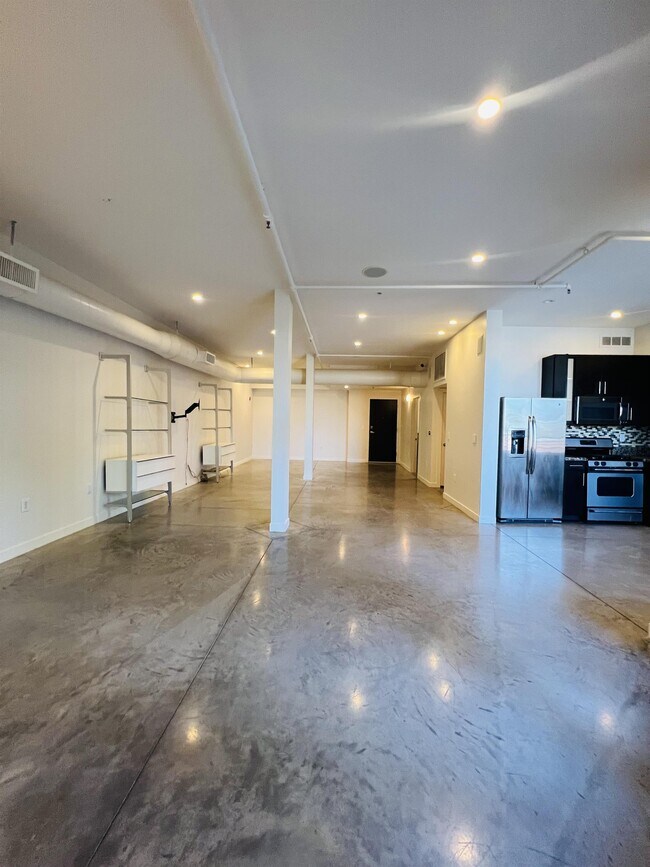 Foto del edificio - 1326 N Central Ave