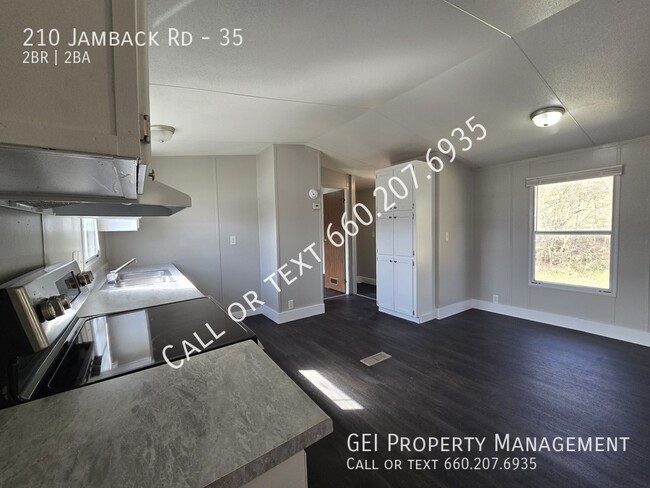 Building Photo - 210 Jamback Rd