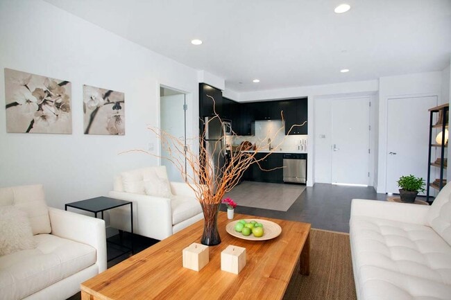 Building Photo - 1800 Whitley