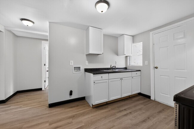 Foto del edificio - 1626 Telfair St Ln