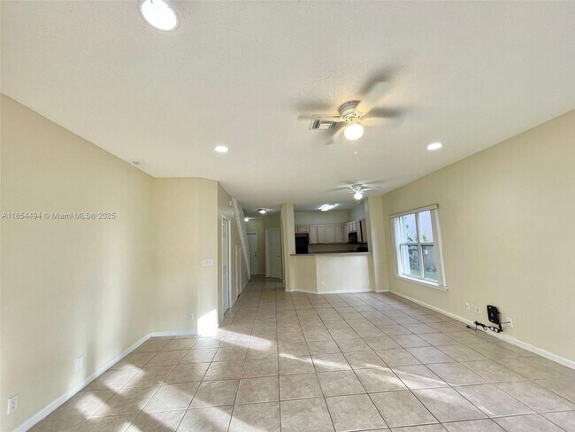 Building Photo - 6964 Thicket Trce