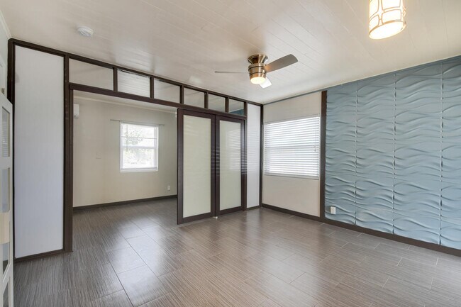 Building Photo - 3021 N Ocean Dr