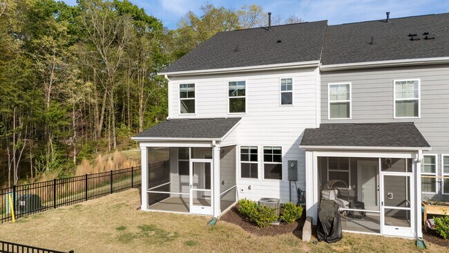 Foto del edificio - Charming 3 Bedroom Home located in Wake Forest