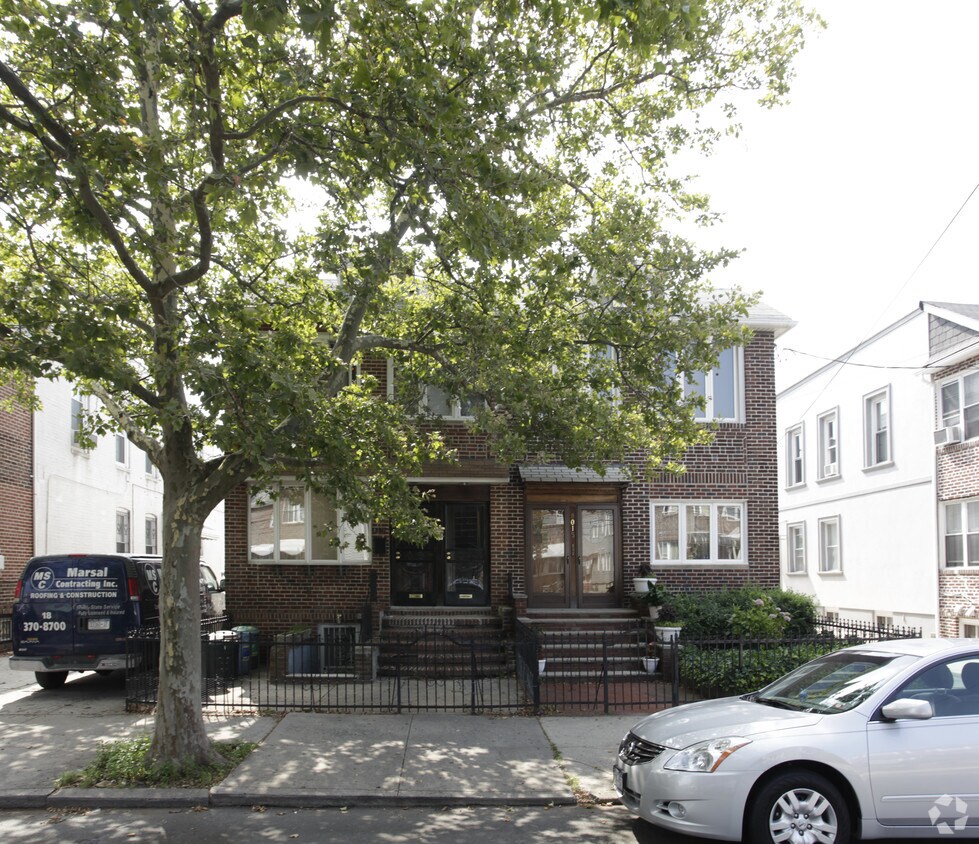 Foto del edificio - 8013 15th Ave