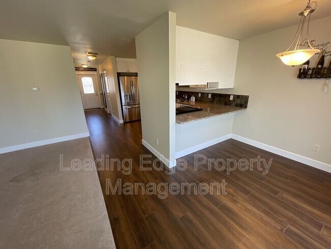 Building Photo - 423 Harvest Edge Pl