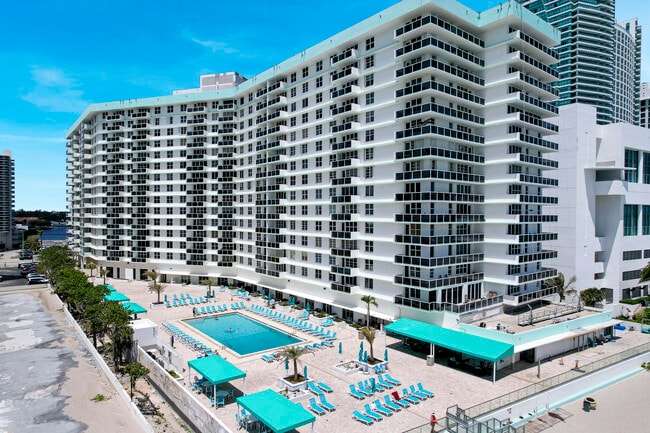 Foto del edificio - 3725 S Ocean Dr