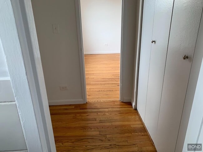 Photo - 23-35 Broadway Unit 6L Apartment