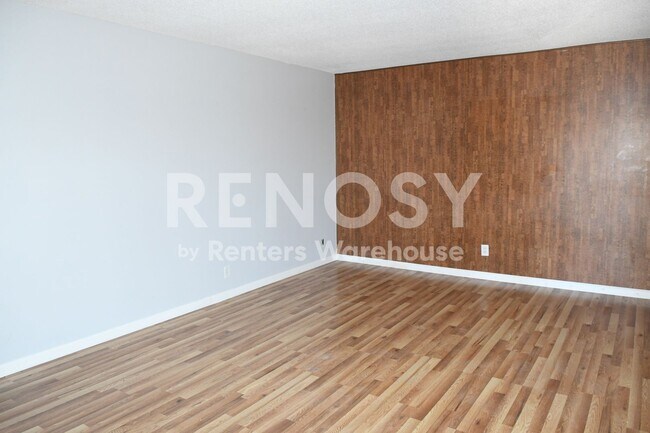 Foto del edificio - 8420 E Edgemont Ave