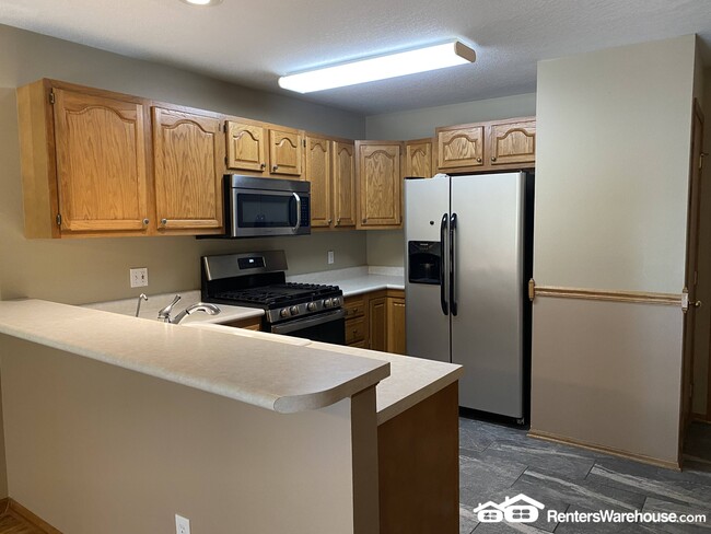 Building Photo - 737 Kitterman Cir