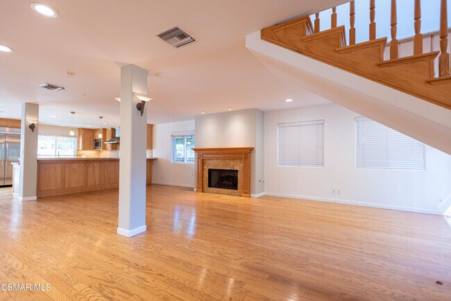 Foto del edificio - 4539 Mammoth Ave