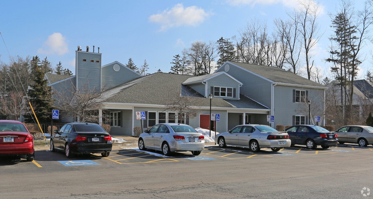 Primary Photo - Genesee Park Place Apartments