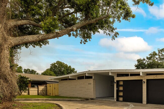 Foto del edificio - 4203 Philmont Ave