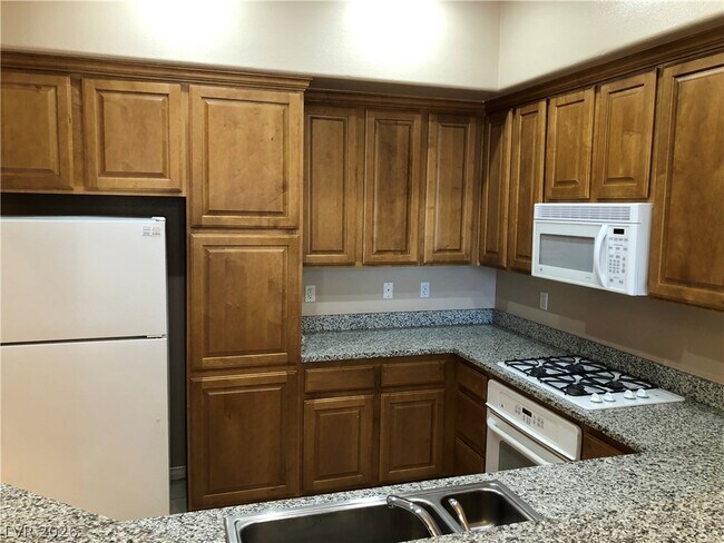 Foto del edificio - 68 E Serene Ave