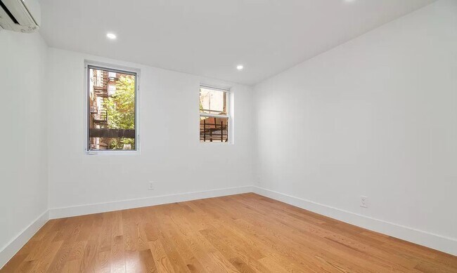 Building Photo - 32 Avenue A