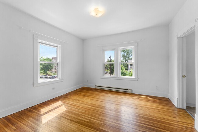 Sala de estar - 2559 Aldrich Ave S