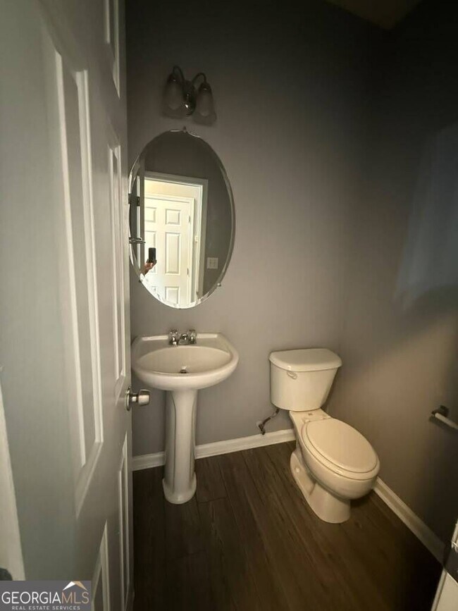 Foto del edificio - 1759 Glen View Way