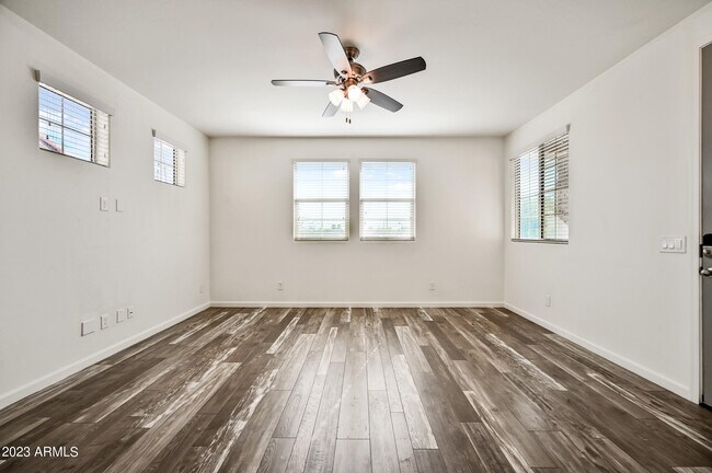 Building Photo - 3659 E Dogwood Dr
