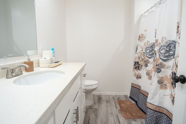 Building Photo - Prime Location Living: 3-Bedroom Gem Near Sam's Club & Yuma Palm Mall