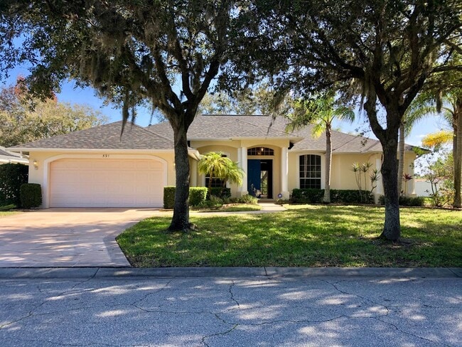 Building Photo - Mint-Condition Pool Home In Upscale Osprey...