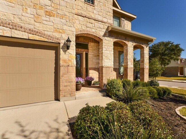 Foto del edificio - 701 Rolling Brook Ln