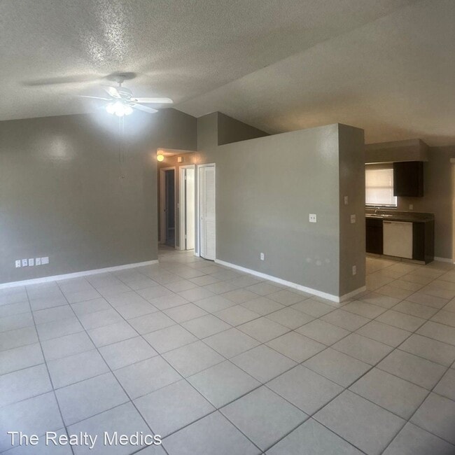 Building Photo - 3 br, 2 bath House - 957 Treadway Dr