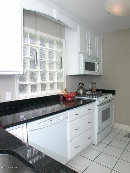 Foto del edificio - 4210 Briarwood Rd