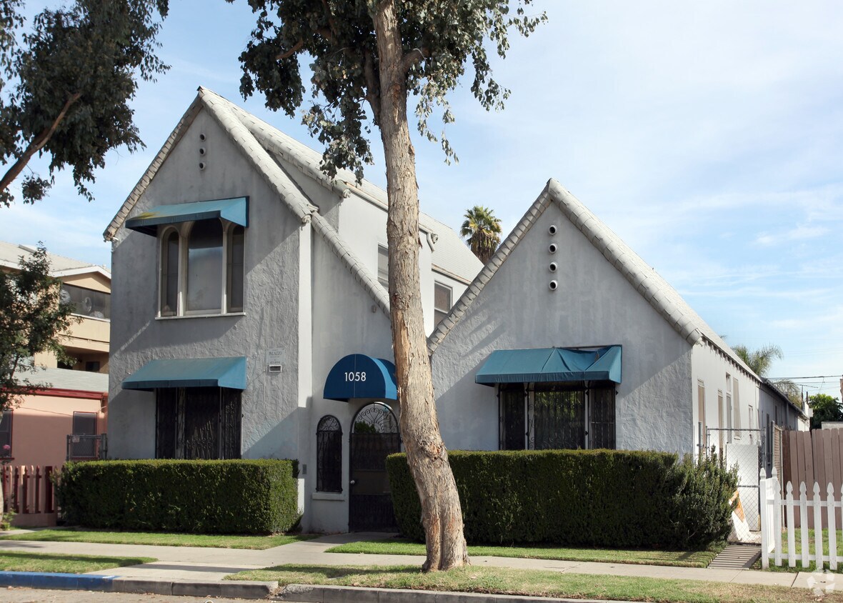 Building Photo - 1058 Molino Ave