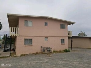 Building Photo - 417 Gorman St