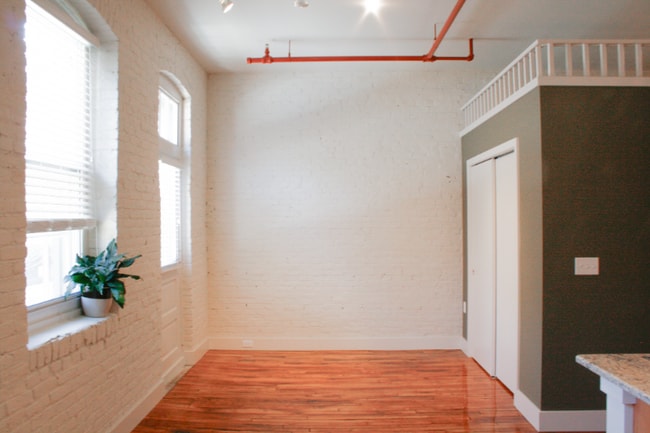 Building Photo - 425 N Prince St