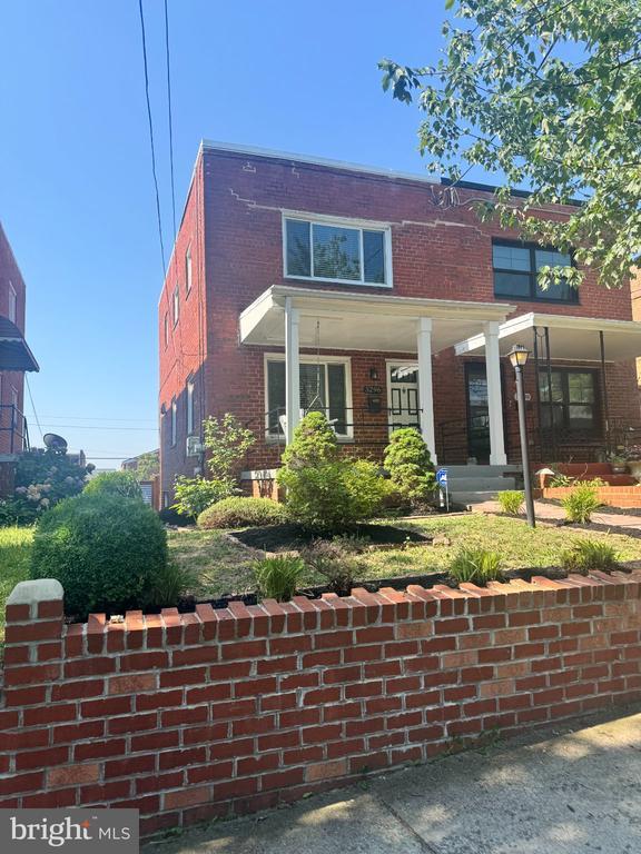 Building Photo - 5296 Chillum Pl NE