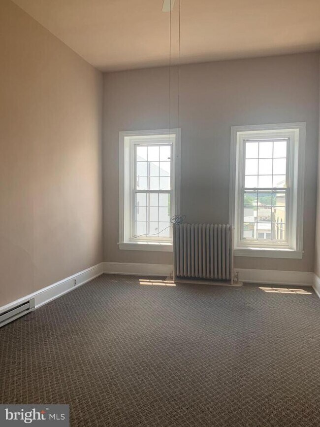 Building Photo - 1 bedroom in Hamburg PA 19526