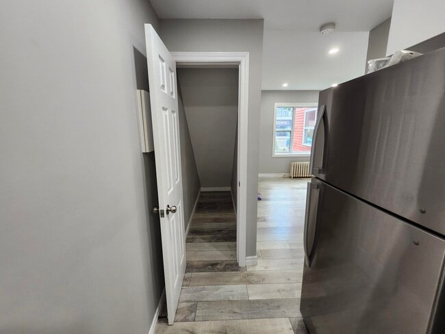 Building Photo - 90 Wentworth St