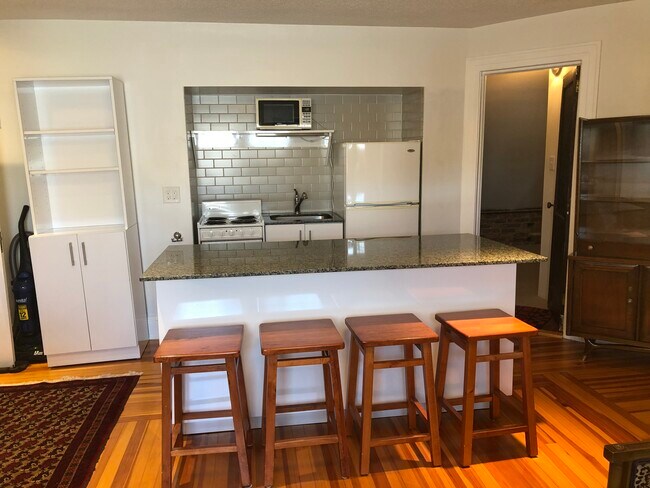 Cocina 3 - 86 Lancaster Rd